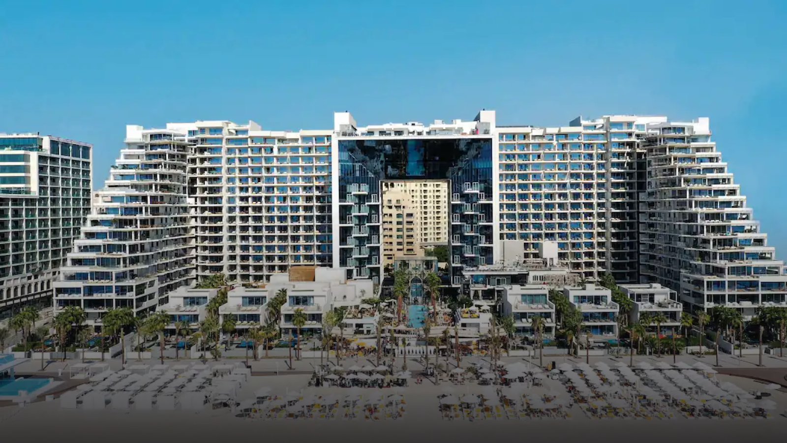 Multiple Job Openings at Five Palm Hotels in UAE with Salaries up to 8,000 Dirhams,