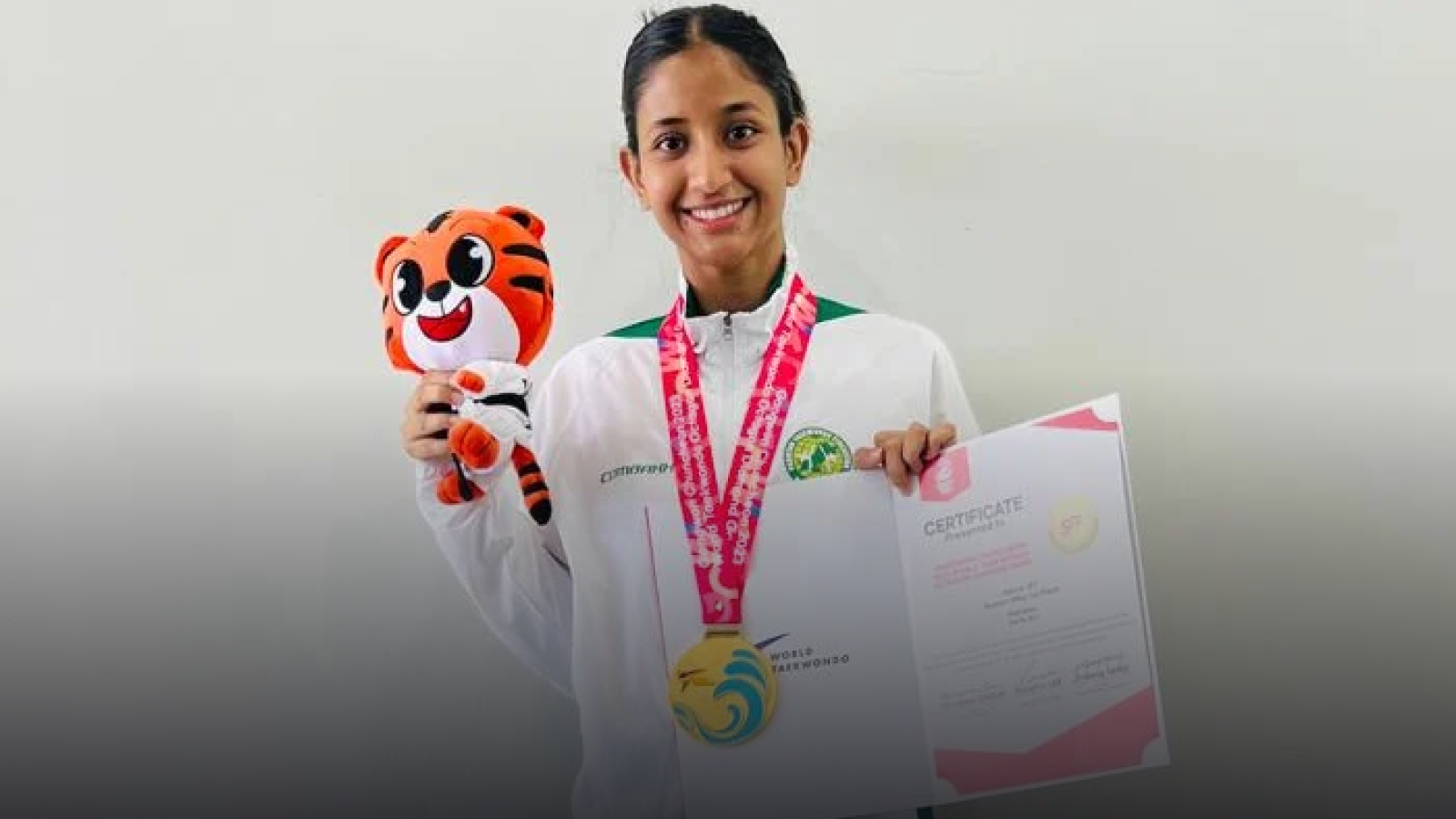 Pakistan’s Asifa Ali Wins Gold Medal in World Taekwondo Octagon Diamond Games