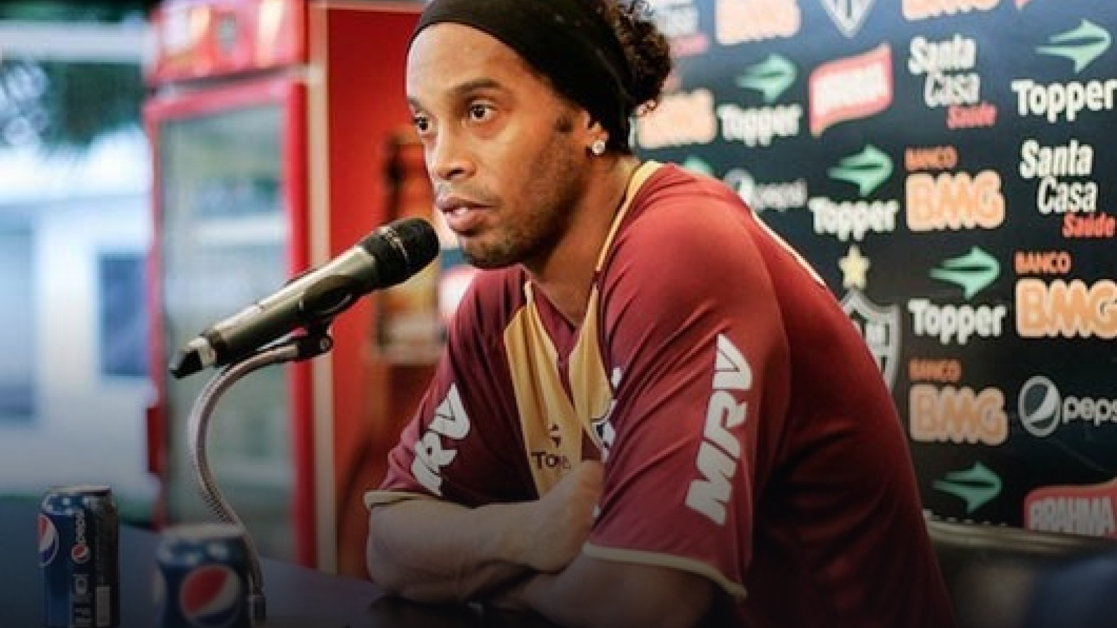 Ronaldinho Lost $750,000 Coca-Cola Deal Over a Sip of Pepsi